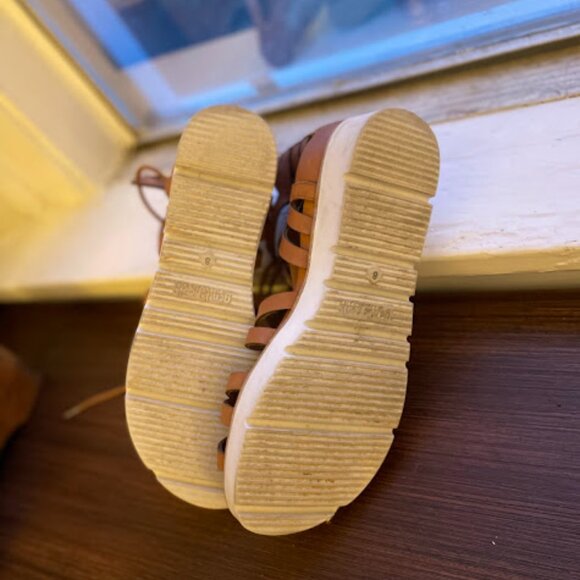 Gladiator Style Lace-Up Platform Sandals - Gentle Souls by Kenneth Cole - Picture 4 of 5